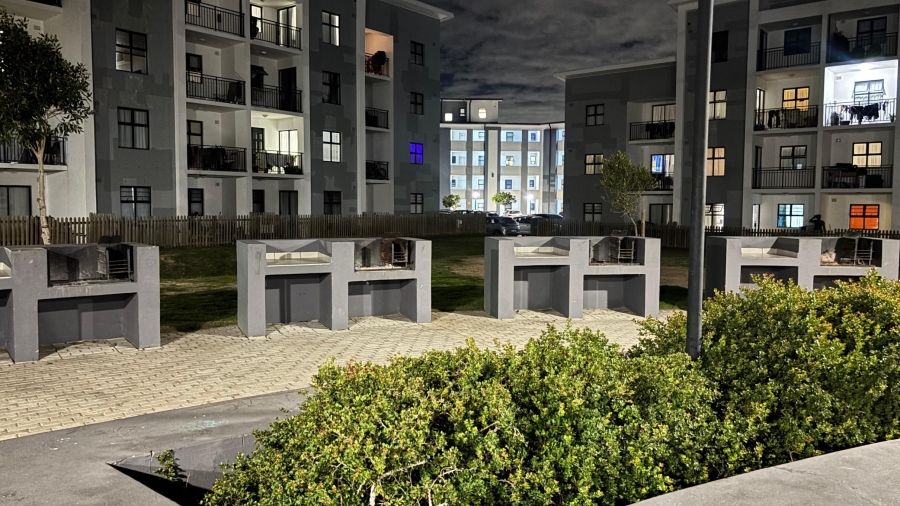 2 Bedroom Property for Sale in Parklands East Western Cape